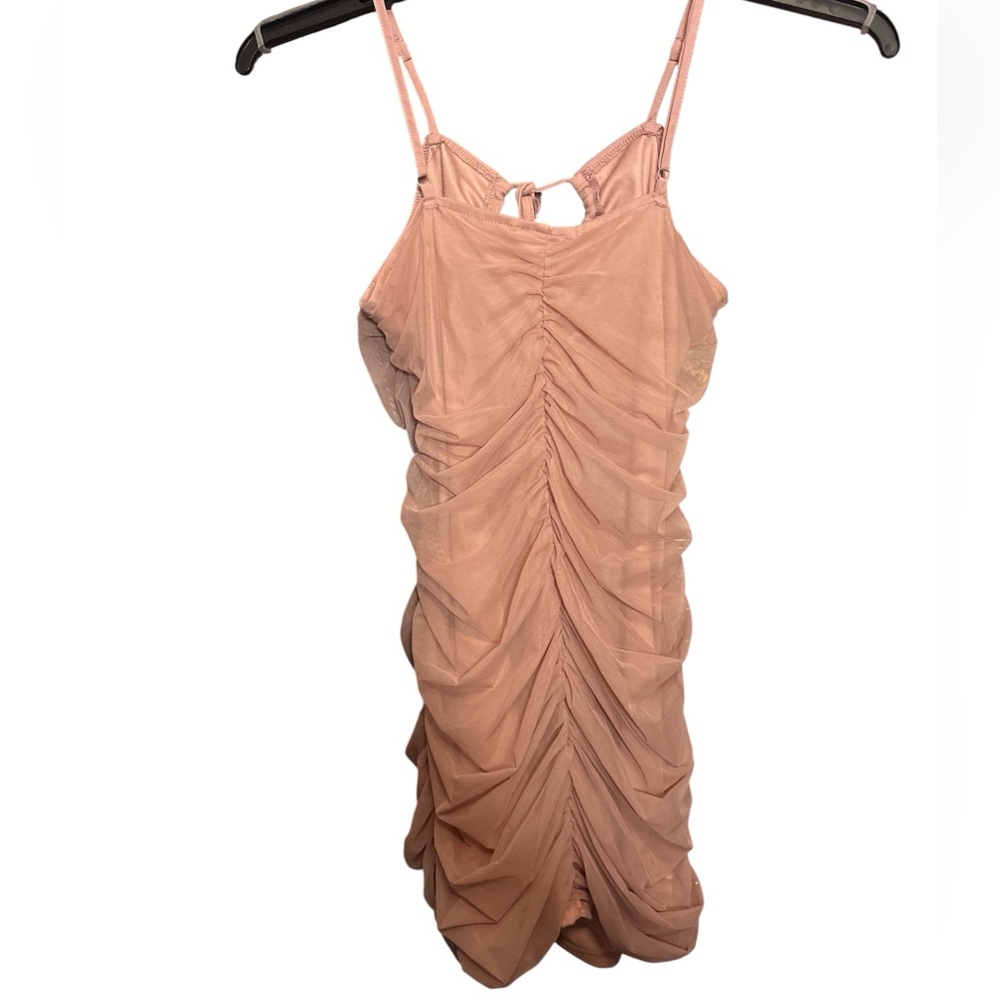 Le Lis Blush Body Con Rushed Dress - Picture 3 of 5